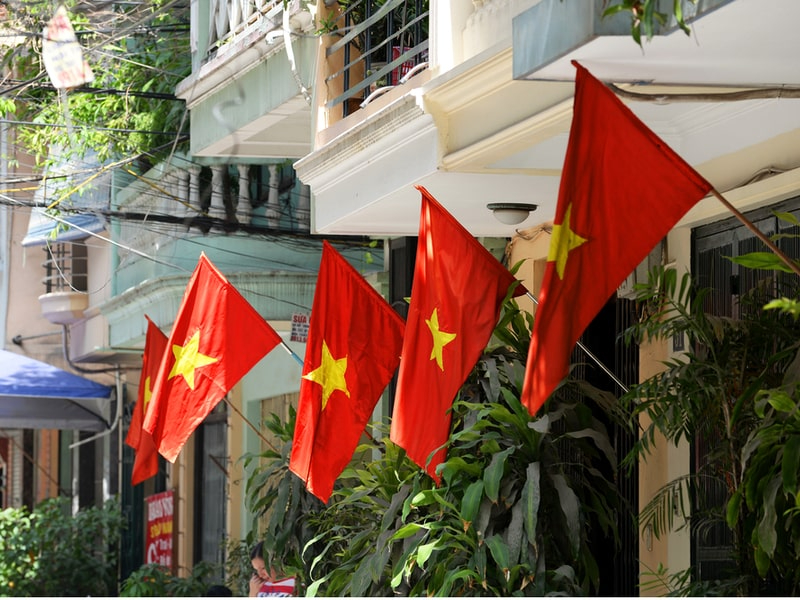 Từ